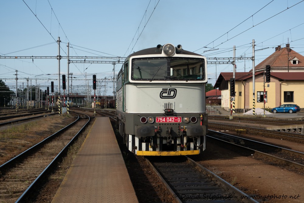 754.042-0